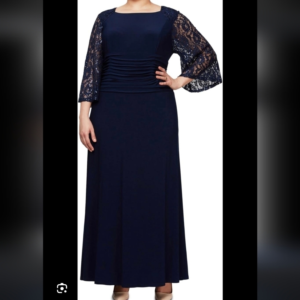 SLNY Elegant Navy Lace Sleeve Dress